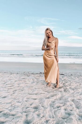 Hailey malles image