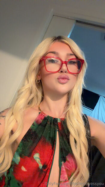 Haileylovessyou image