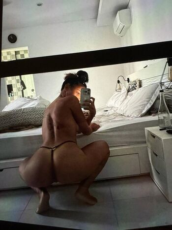 Haileynic0le image