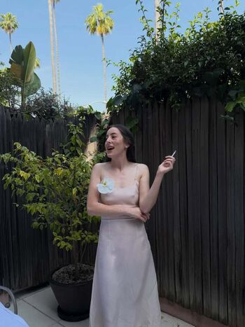 Haim sisters image