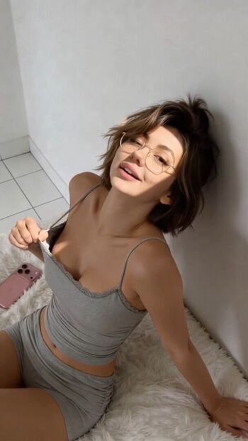 Hana cho image