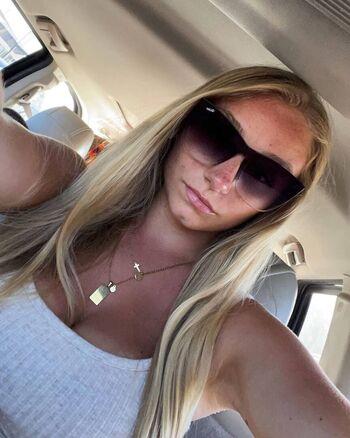 Hannah alyssa woods image