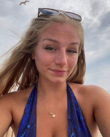 Hannah alyssa woods image