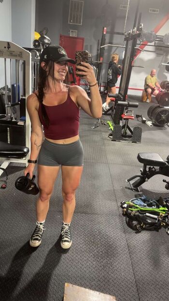 Hannah barron page 3 image