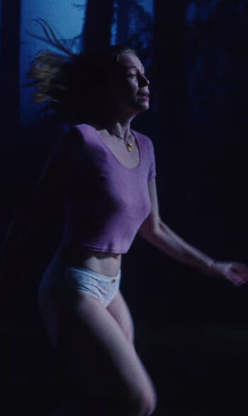 Hannah einbinder image