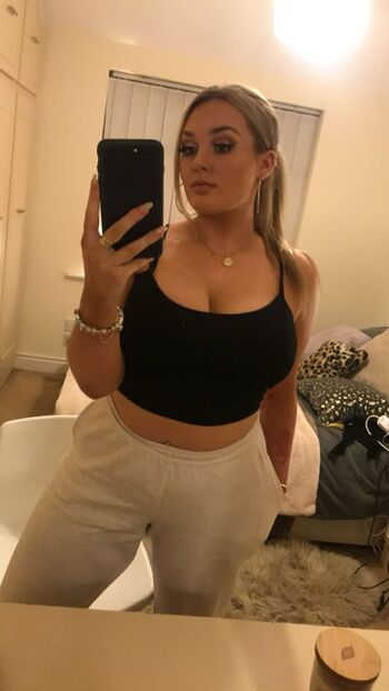 Hannah from burnley image