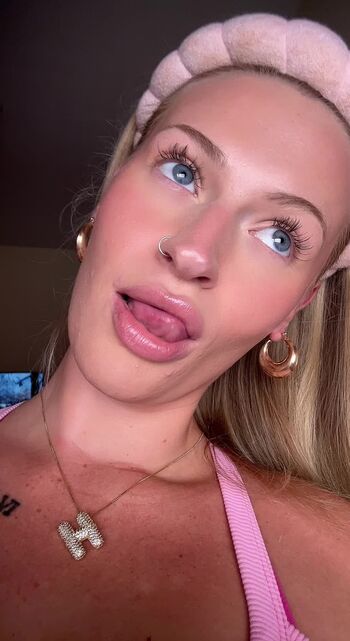 Hannah grace page 2 image