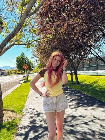 Hannah stein image