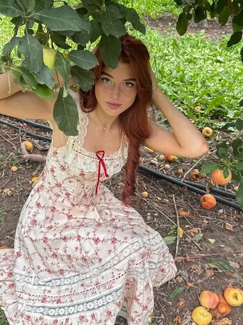 Hannah stein image