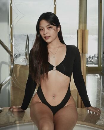 Hannielyn angulo image