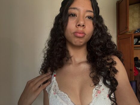 Harriegirlov image