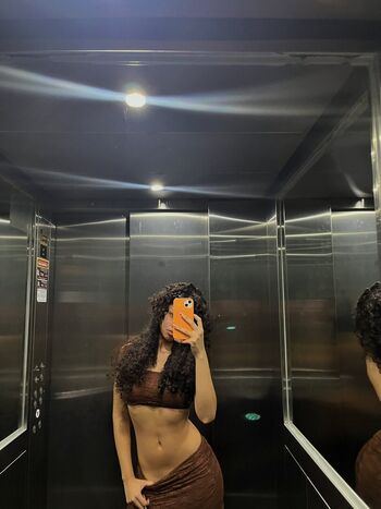 Harriegirlov image