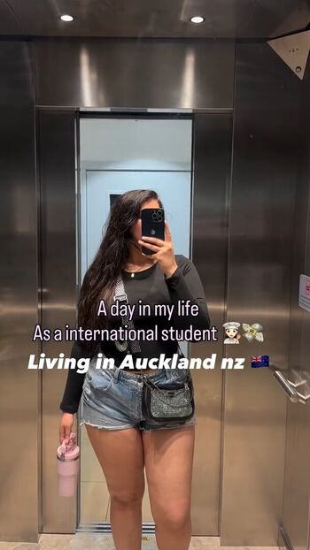 Harshieatsandlives image