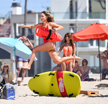 Hassie harrison image