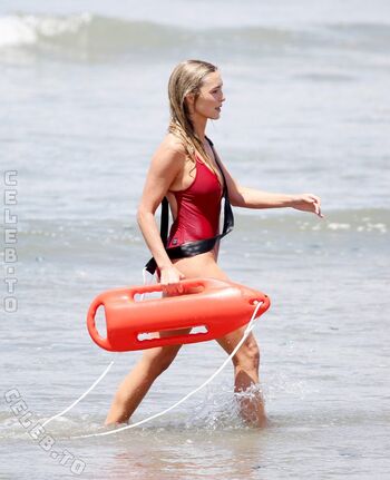 Hassie harrison page 3 image