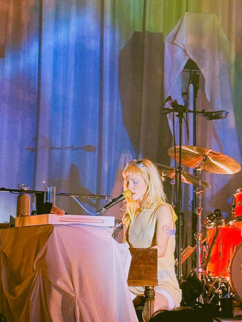 Hayley williams page 5 image