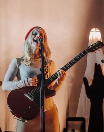 Hayley williams page 2 image