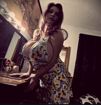Heidi corinne image