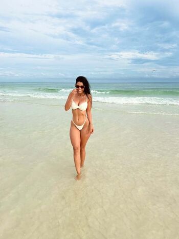 Heidy guerra amaro image