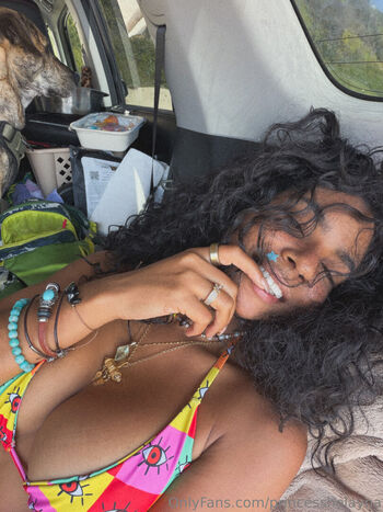 Helayna marie 1 image