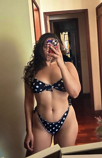 Helena santos image