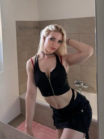 Helenakingsoul image