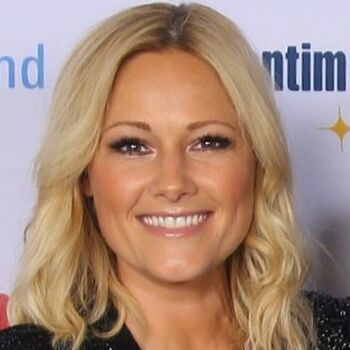 Helenefischer image