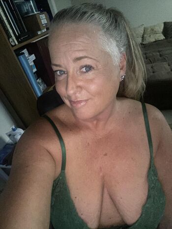 Helloimhunny image