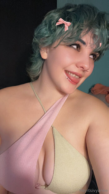 heyitsivyanne