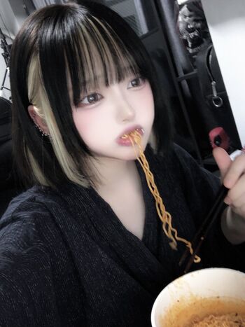 Hiki cos image