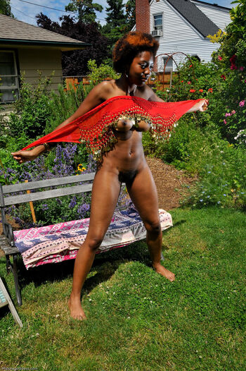 Hippiegoddess image
