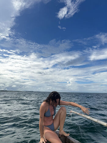 Hitchhikercourtney image