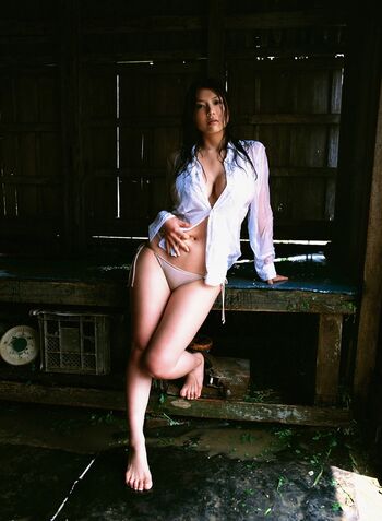 Hitomi aizawa image