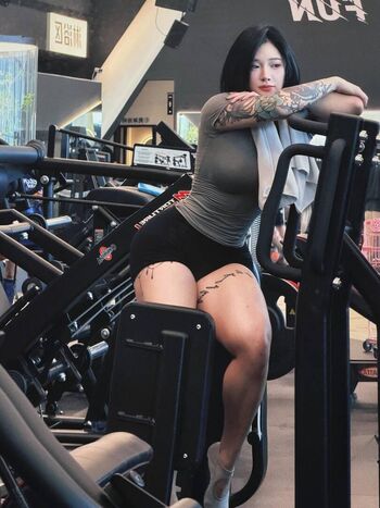 Hitomi songyuxin image