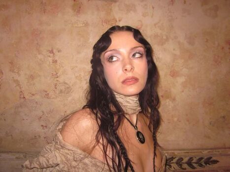 Holly humberstone image