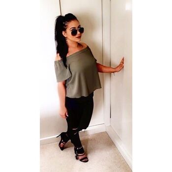 Holly louise image