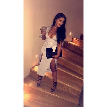 Holly louise image
