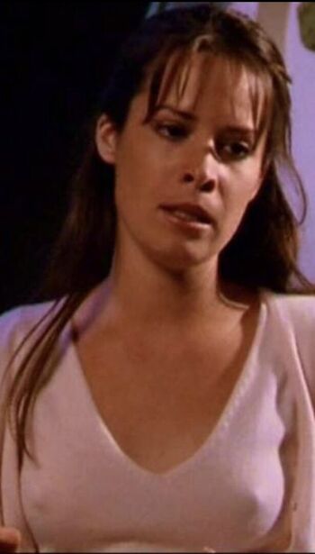 Holly marie combs image