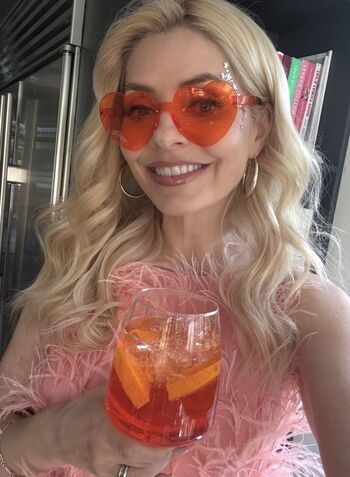 Holly willoughby image