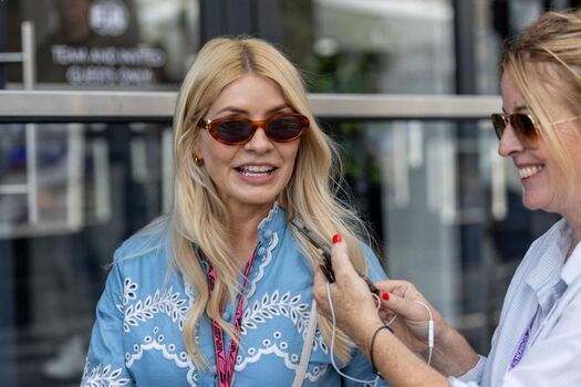 Holly willoughby image