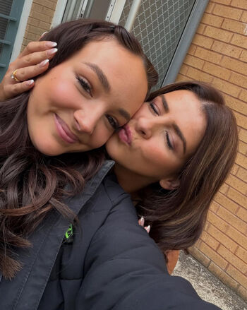 Hollyoaks 1 image
