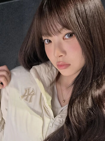 Hong Eunchae 홍은채