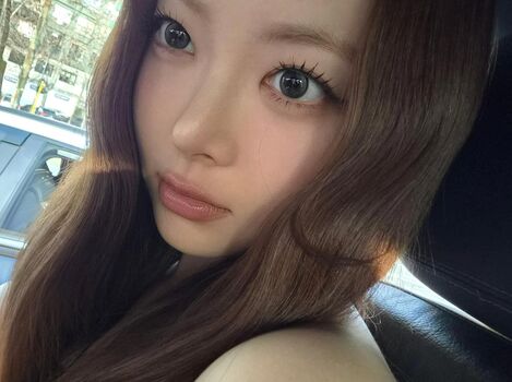 Hong Eunchae 홍은채