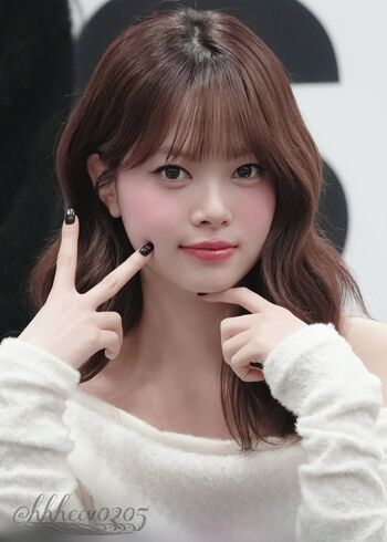 Hong Eunchae 홍은채 | LESSERAFIM