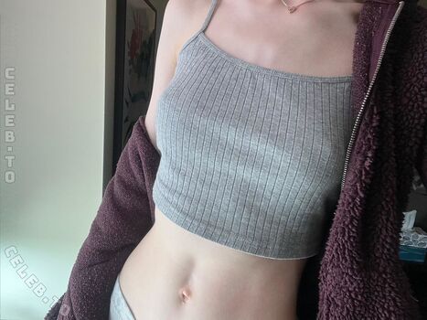 Hotgirl linnea 1 image