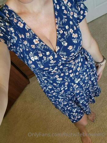 Hotwife brooke image