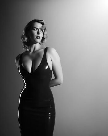 Houseofvivienne image