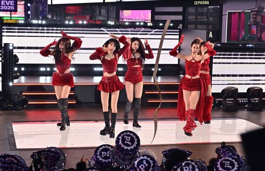 Huh Yunjin 허윤진