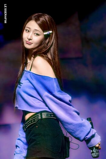 Huh Yunjin 허윤진