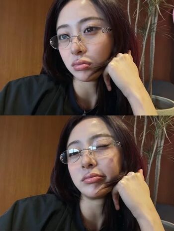 Huh yunjin 1 page 4 image